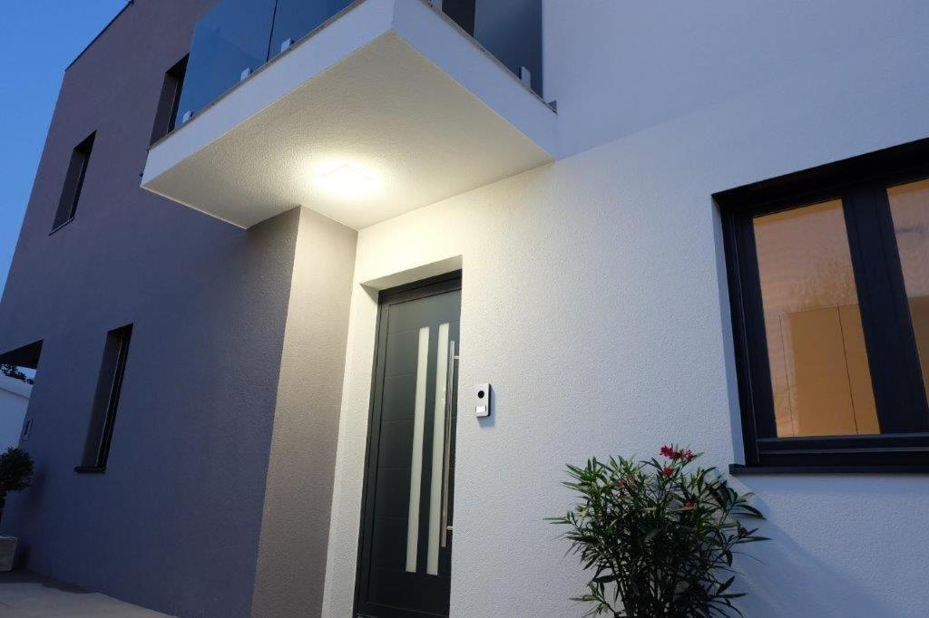 Apartment Martina Vir Bagian luar foto