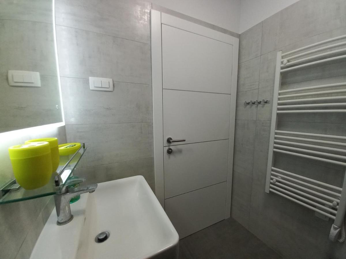 Apartment Martina Vir Bagian luar foto